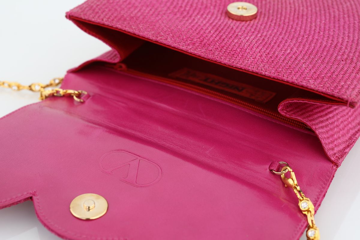 Valentino, Pochette