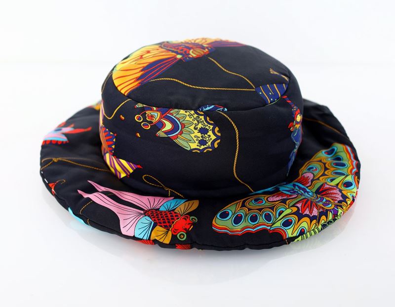Hermès, Soies Volantes Cappello