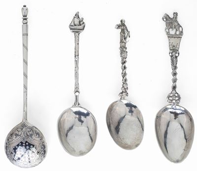 Quattro Cucchiai da Collezione in Argento a Diverso Titolo, Nord Europa e Russia