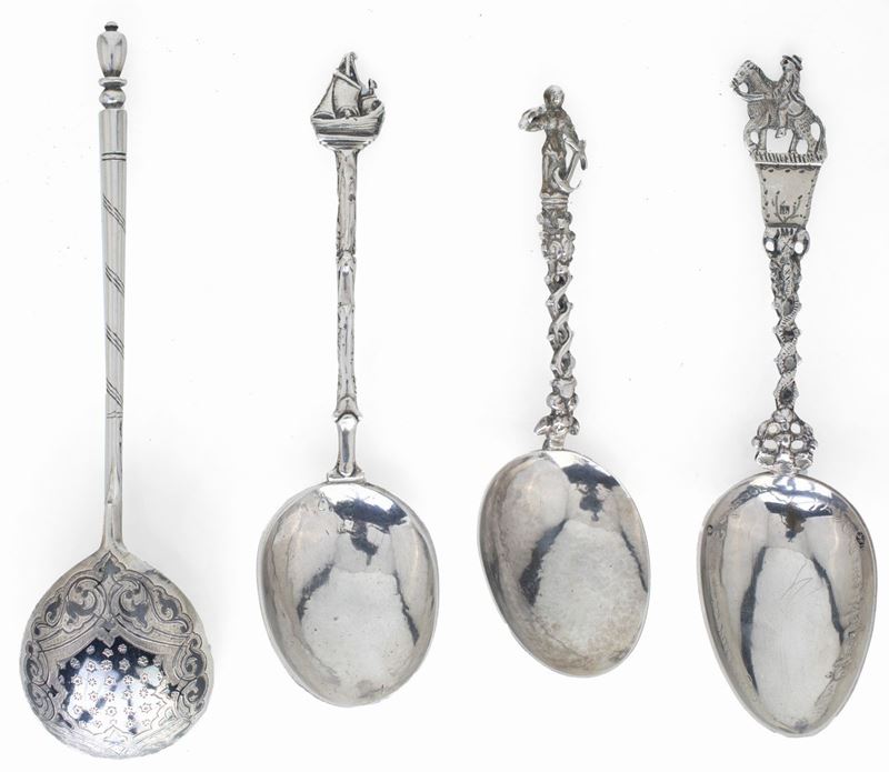 Quattro Cucchiai da Collezione in Argento a Diverso Titolo, Nord Europa e Russia