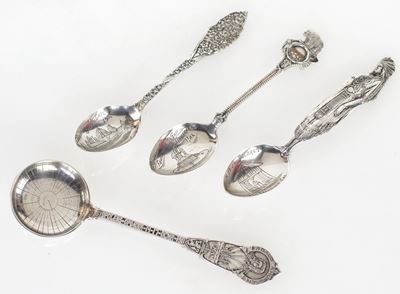 Quattro Cucchiai da Collezione in Argento a Diverso Titolo, Primo Quarto del XX Secolo