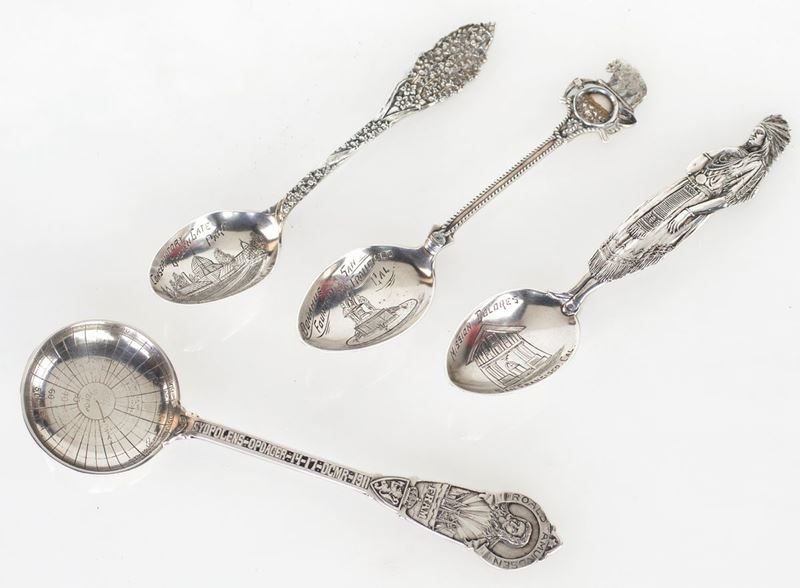 Quattro Cucchiai da Collezione in Argento a Diverso Titolo, Primo Quarto del XX Secolo