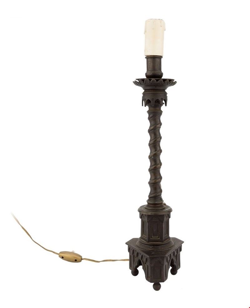 Lume in Bronzo