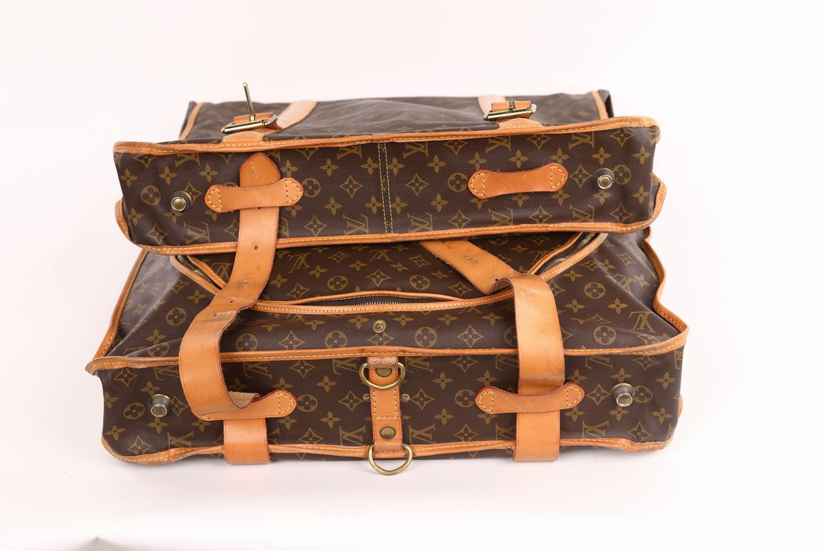 Louis Vuitton, Porta Abiti