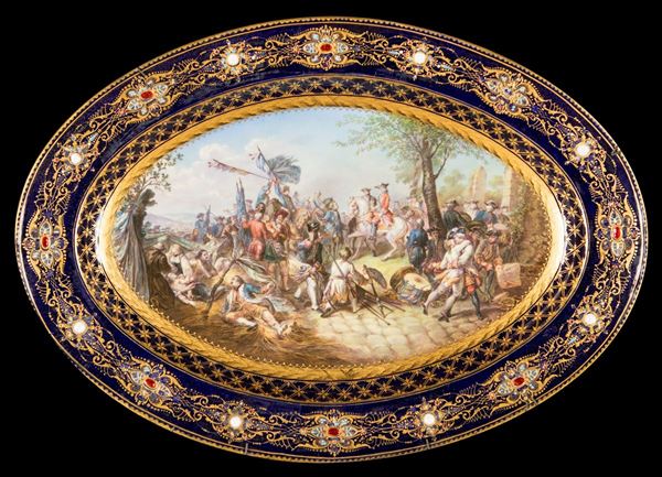 Grande piatto ovale in porcellana policroma, S&#232;vres, met&#224; del XIX secolo