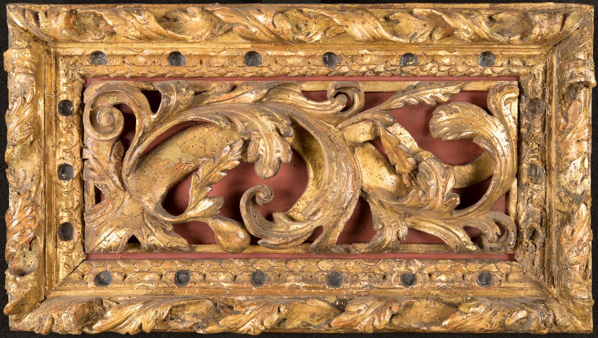 Coppia di Fregi in Legno Dorato, XVII Secolo