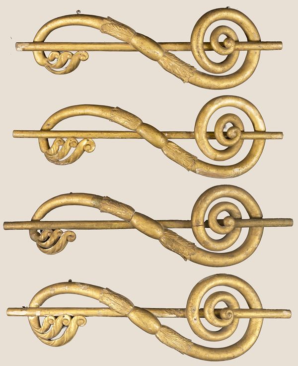 Quattro fregi in legno intagliato e dorato, XIX secolo