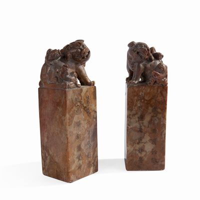 Coppia di Sigilli in Pietra Saponaria con Leoni Buddisti, Cina, XX Secolo