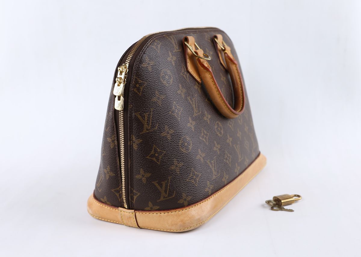 Louis Vuitton, Alma