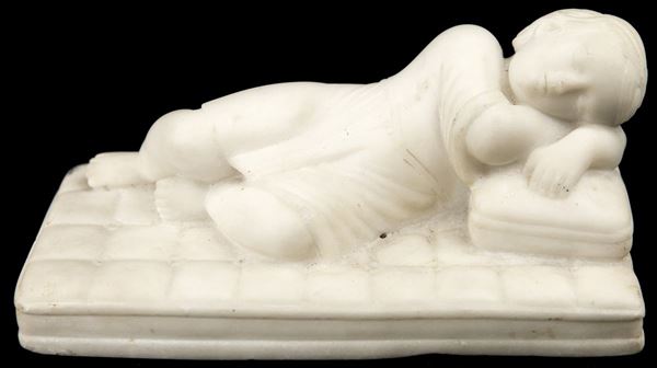 Piccola scultura in marmo bianco, inizi XX secolo