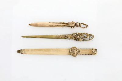 Tre Tagliacarte in Bronzo Dorato, Francia, Art Nouveau e Decò