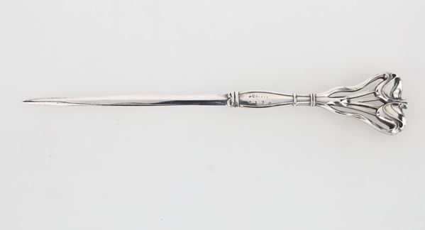 Apribusta in metallo argentato, Art Nouveau