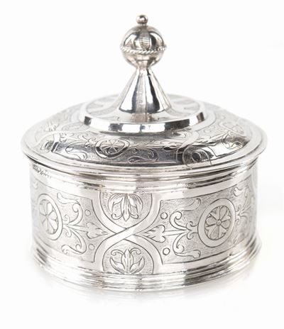 Scatola in Argento con Coperchio