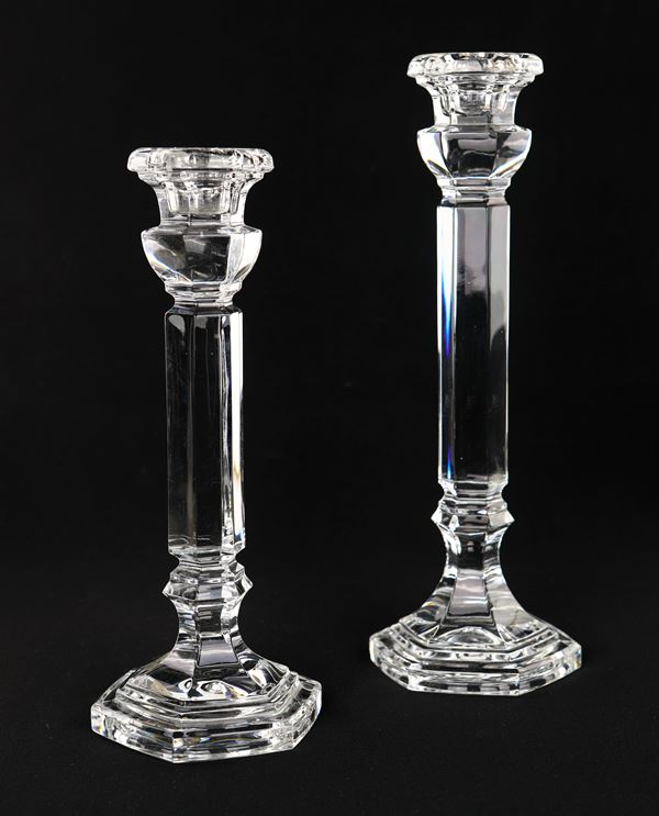 Due candelieri in cristallo incolore, Anni Ottanta  - Asta Asta a Tempo - L'Arte del Vetro - Casa d'Aste Arcadia