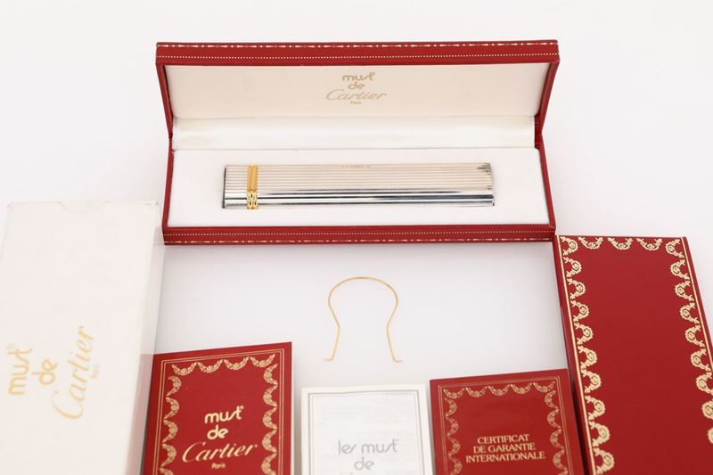 Must De Cartier, Accendino in Metallo Argentato e Dorato