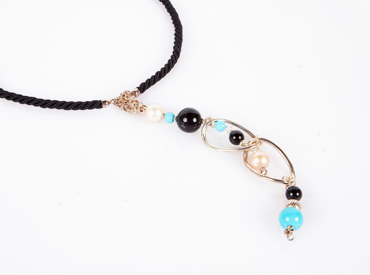 Collana in Argento, Perle ,onice e Turchese Ricostruito.