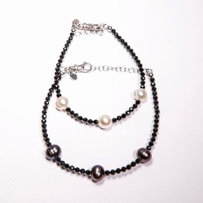 Coppia di Bracciali in Onici, Perle e Argento