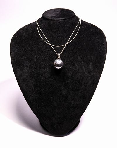 Catena in Argento a Maglia Tubogas con Pendente a Sfera