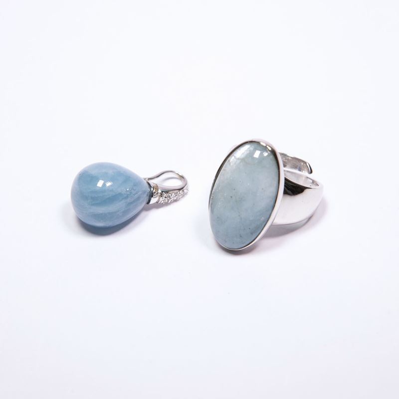 Anello e Pendente in Argento e Calcedonio