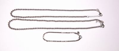 Lotto di Due Collane e un Bracciale in Argento