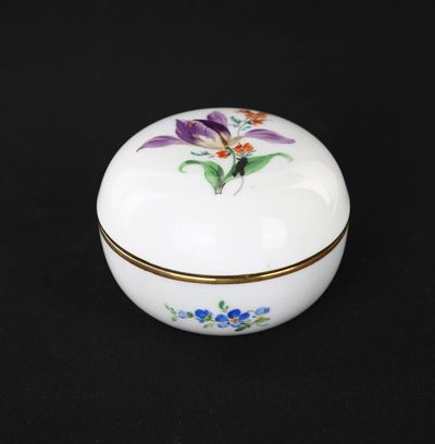 Scatola con Coperchio in Porcellana di Meissen