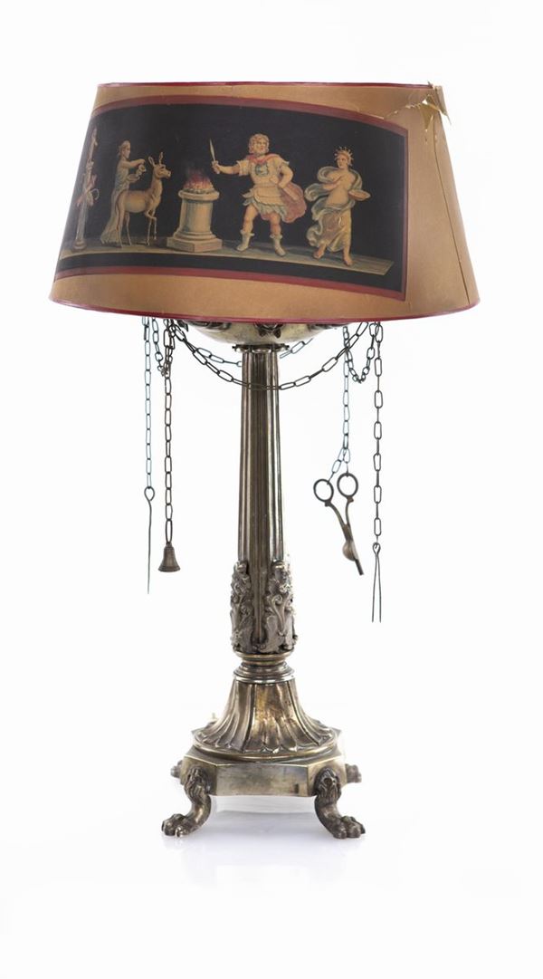 Lampada da tavolo in ottone