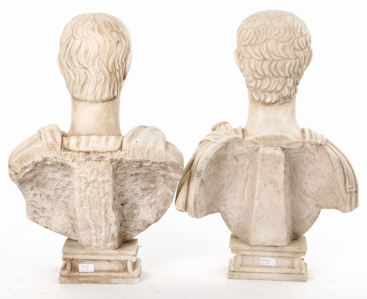 Coppia di Piccoli Busti in Marmo, Fine del XIX/inizi del XX Secolo