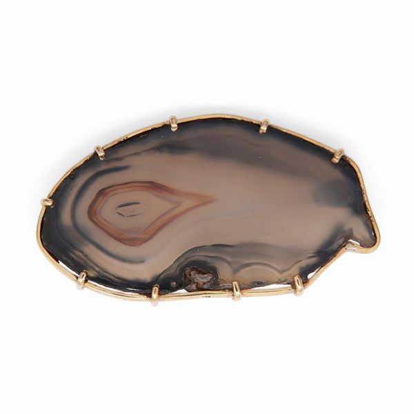 Spilla in oro ed agata