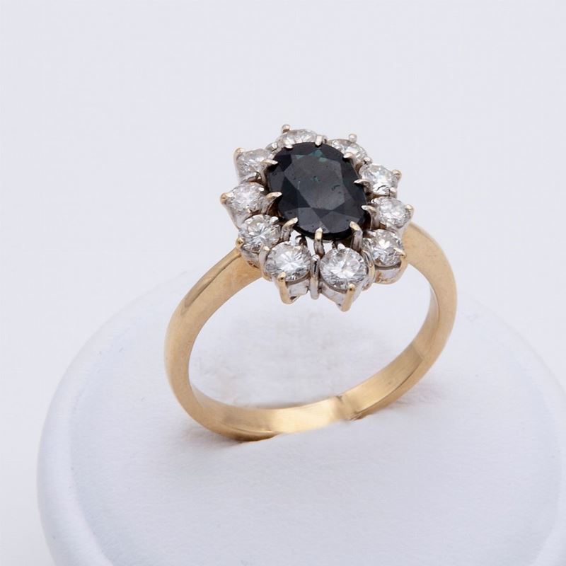Anello Margherita con Zaffiro Ovale e Brillanti