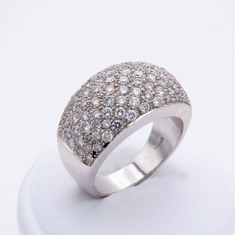 Anello a Fascia con Pavé di Brillanti