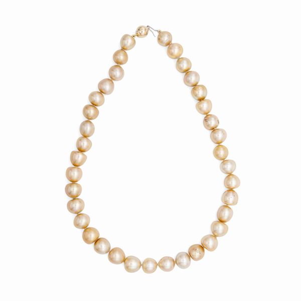 Collana di perle golden south sea chiusura in oro  - Asta Fine Jewels - II - Casa d'Aste Arcadia