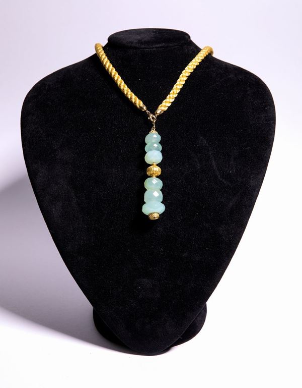 Collana con pendente di acquamarina milk
