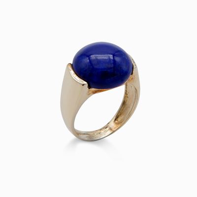 Anello in Oro Giallo con Lapislazzuli Cabochon Centrale