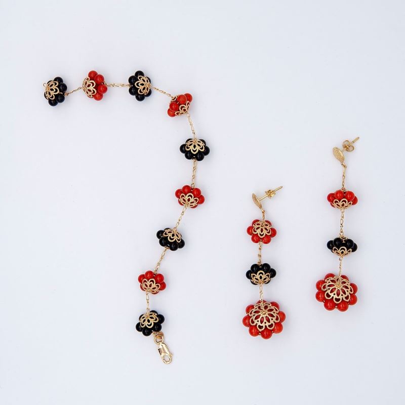 Parure di Bracciale e Orecchini con Corallo e Onice