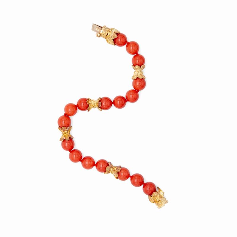 Bracciale con Sfere di Corallo Sardo