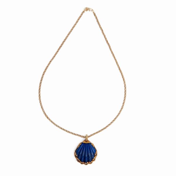 Collana in oro giallo con pendente in oro e lapislazzuli