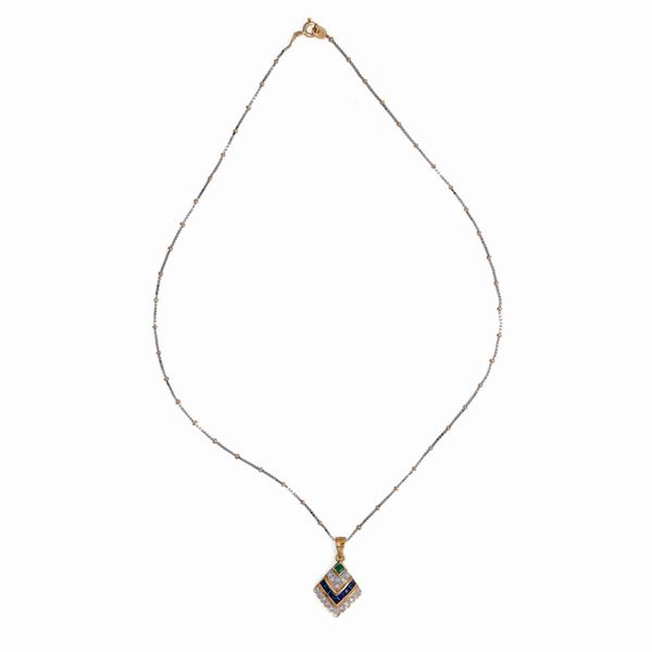 Collana in oro, smeraldo zaffiri carré e brillanti