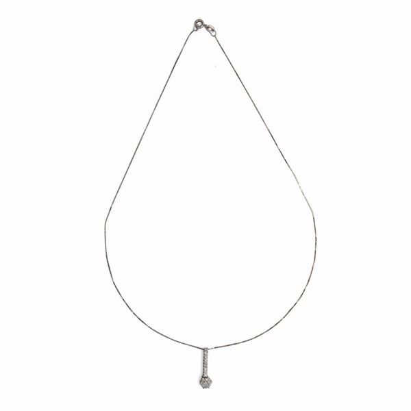 Collana in oro e brillanti