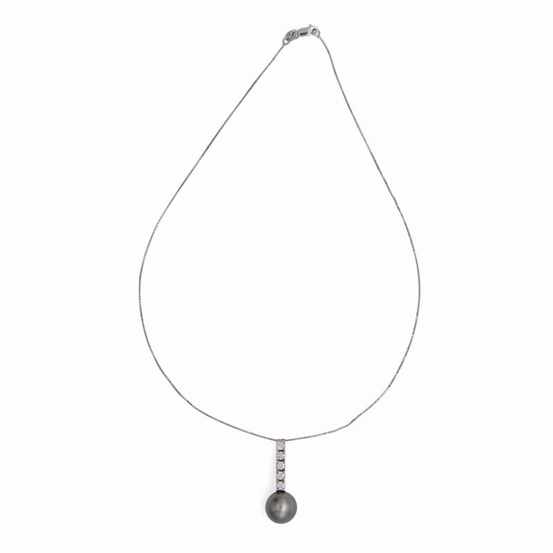Pendente in Oro, Perla Tahiti e Brillanti