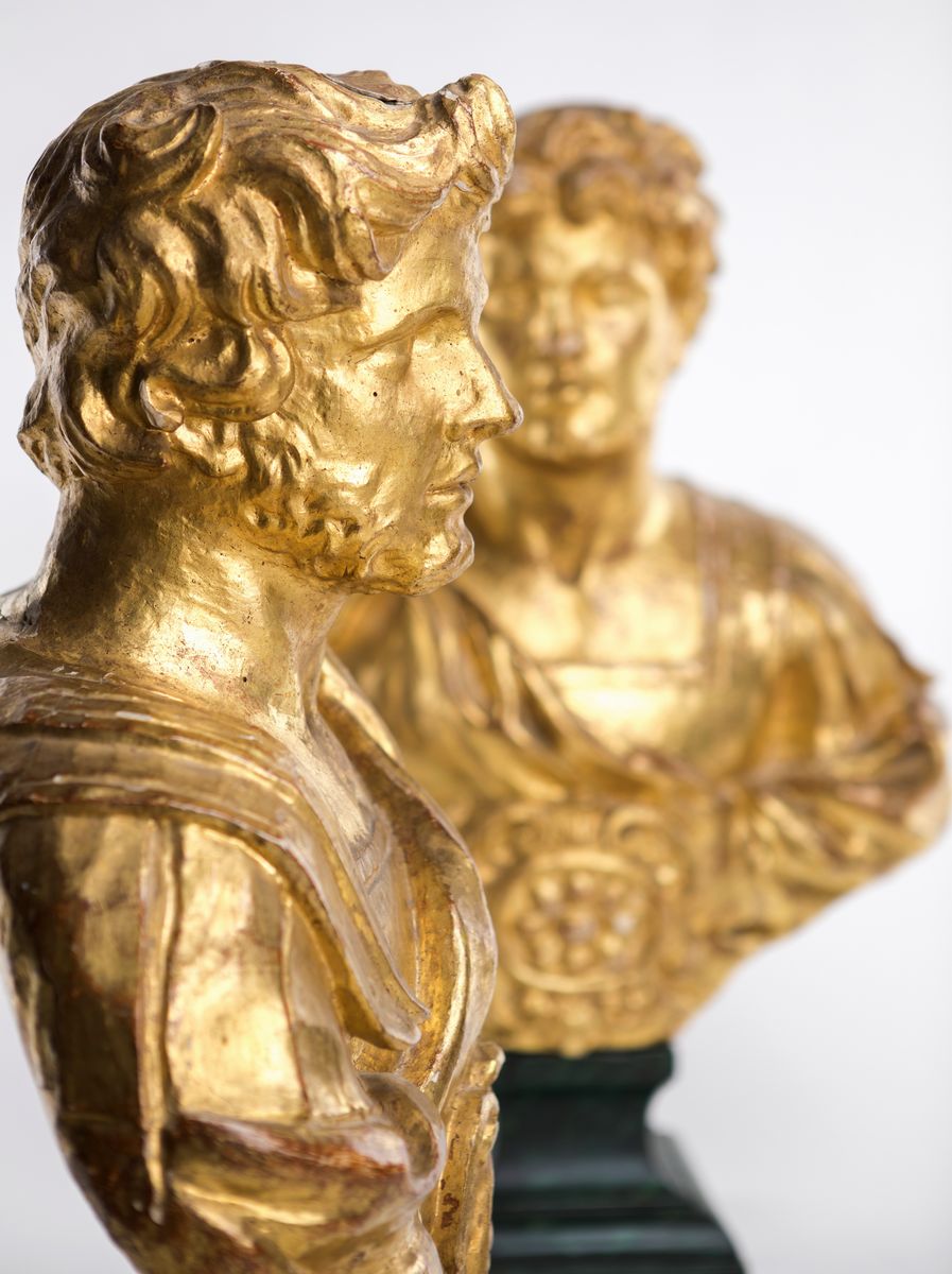Coppia di Busti in Legno Dorato, XVII Secolo
