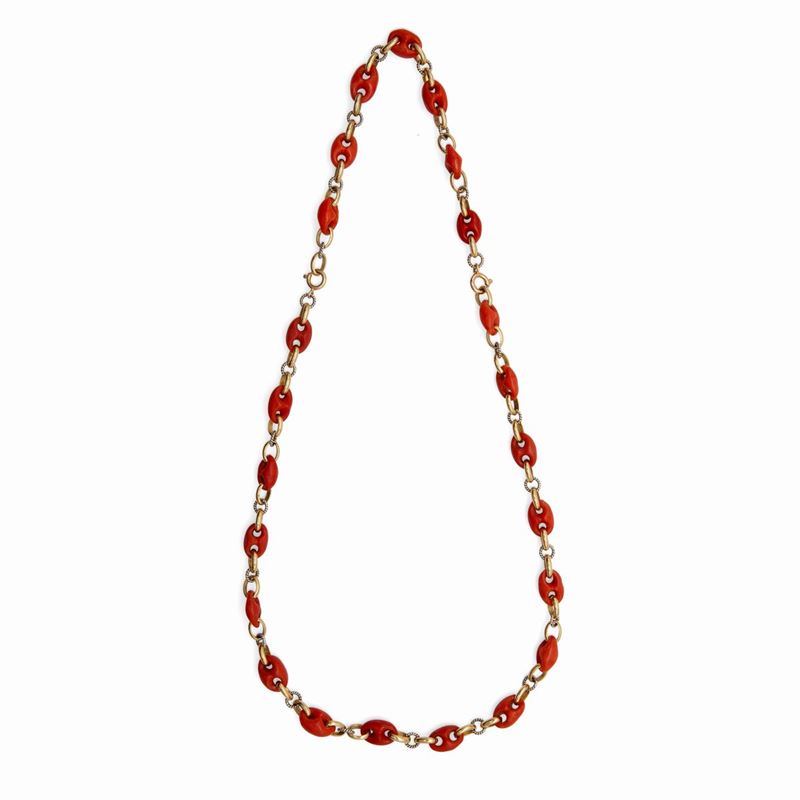 Collana in Oro e Corallo