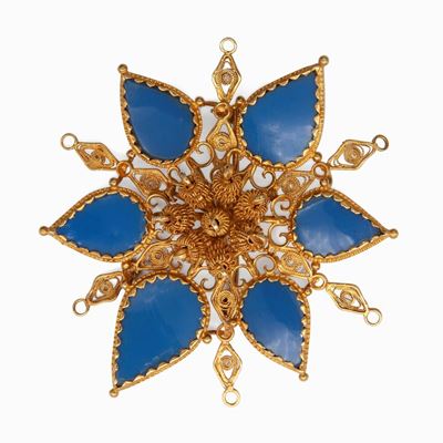 Spilla in Oro Lavorazione a Filigrana e Pietre Dure
