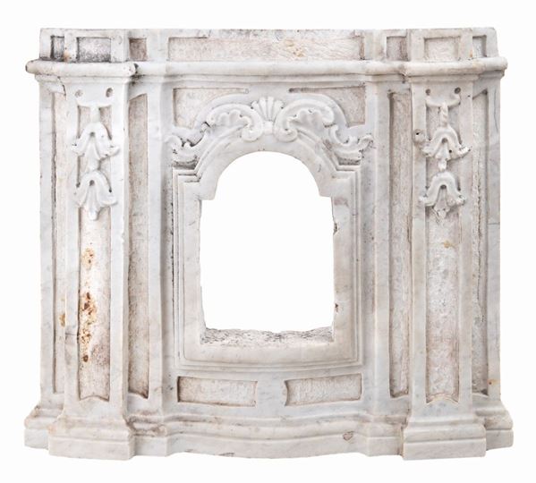 Edicola in marmo bianco, XIX secolo
