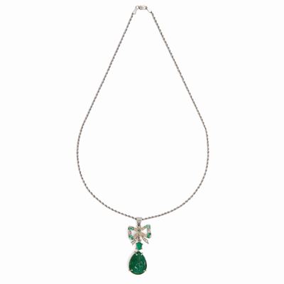 Collana con Pendente in Oro Brillanti e Smeraldi