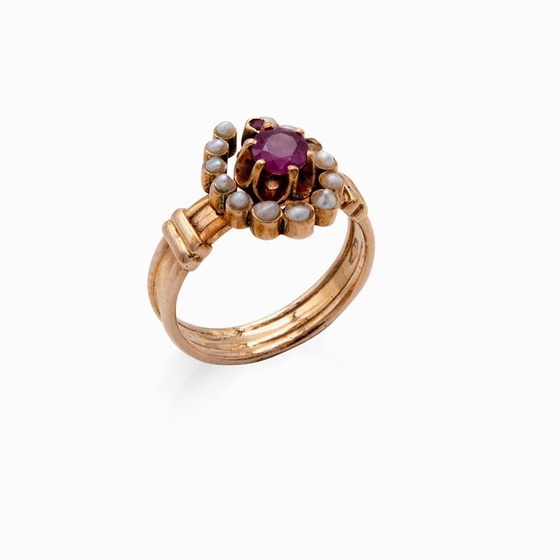Anello in Oro con Perle Naturali e Rubino