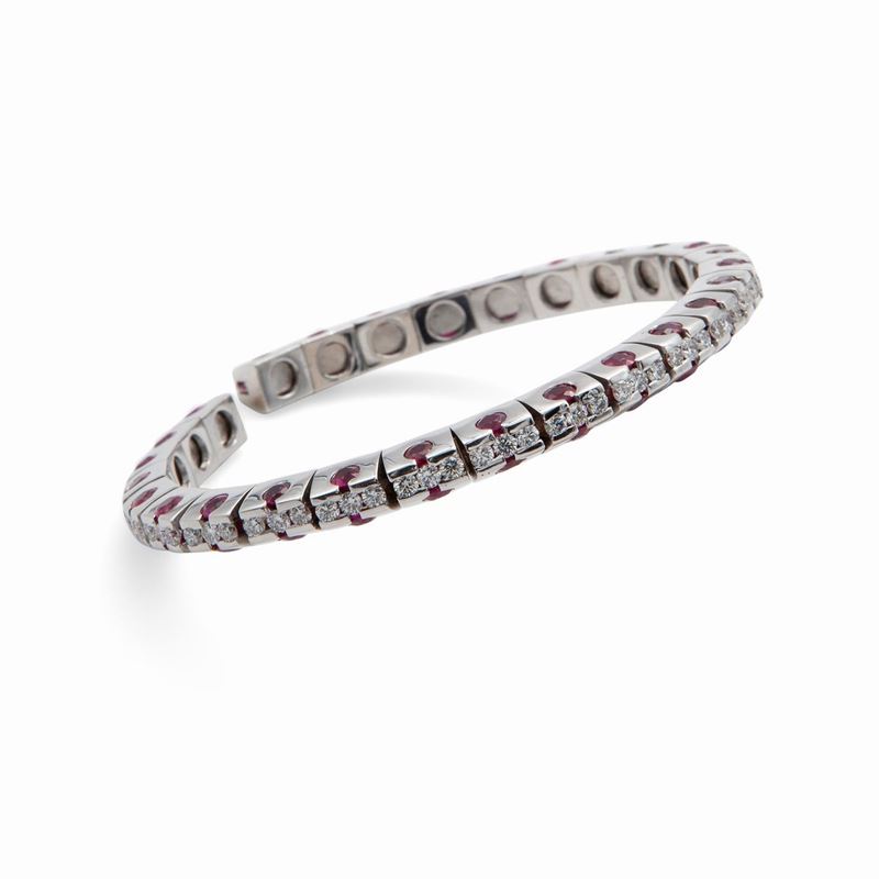 Bracciale Rigido in Oro con Brillanti e Rubini