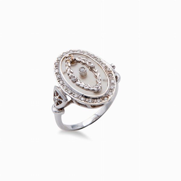 Anello in oro cristallo rocca e brillanti