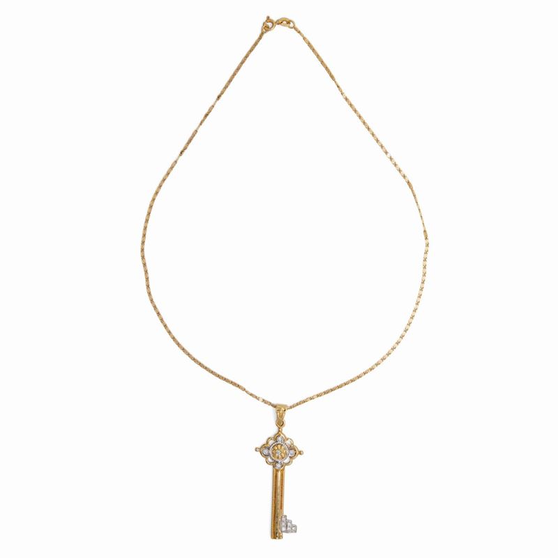 Collana e Pendente a Chiave in Oro e Brillanti