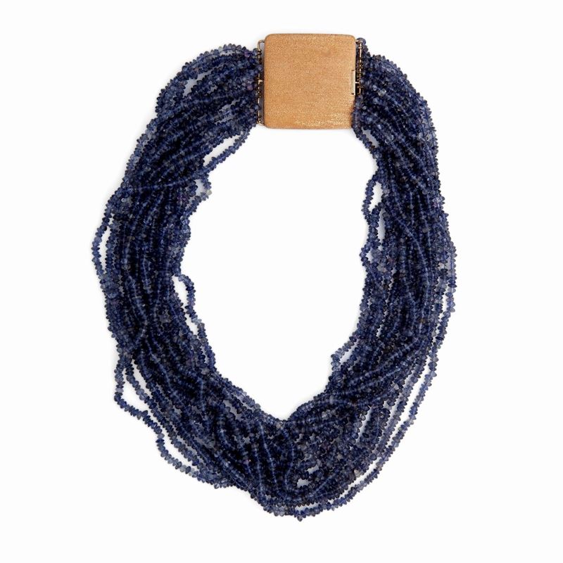 Collana in Iolite, Chiusura in Oro Giallo