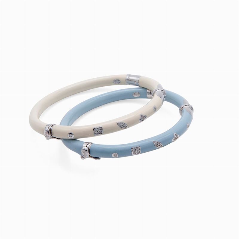 La Nouvelle Bague, Coppia di Bracciali in Oro Bianco, Smalto e Brillanti